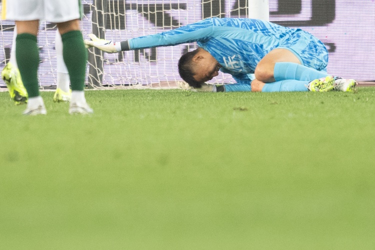 vip 注册-记者：此前受重伤的韩佳奇随国安冬训，目前不具备打比赛的条件