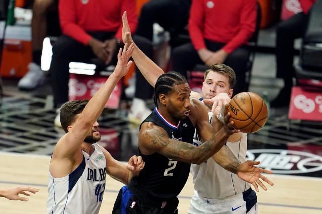 乐鱼体育APP-连丢两个主场快艇问题在哪？莱昂纳德：我们没防守