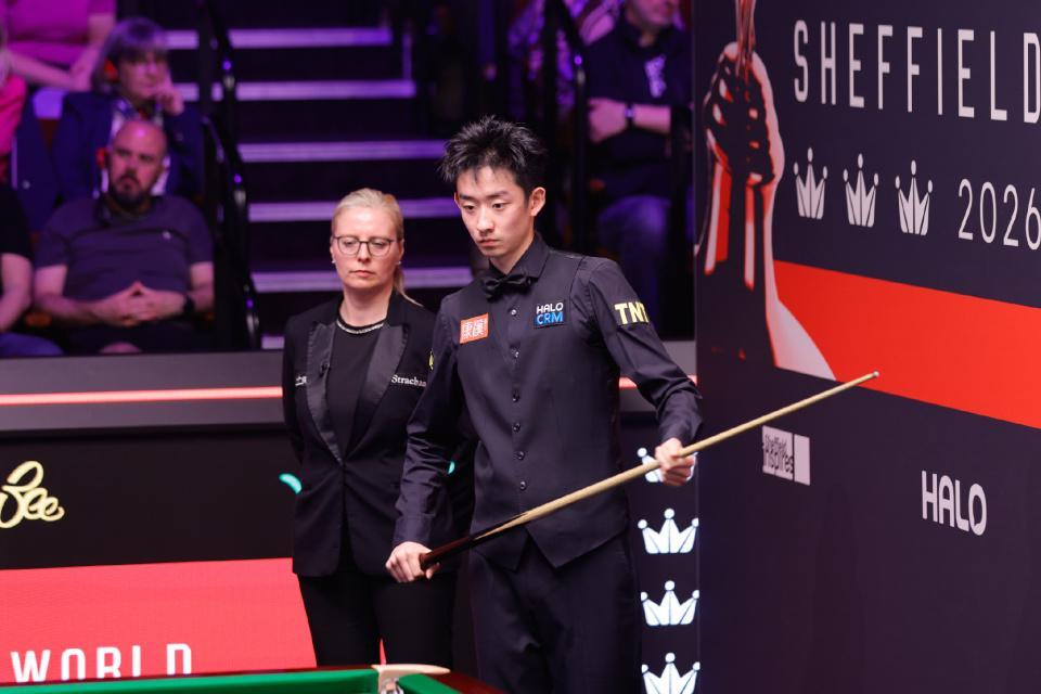 Leyu Sports-鏖战24局！吴宜泽13-11险胜世锦赛四冠王，生涯首进世锦赛八强